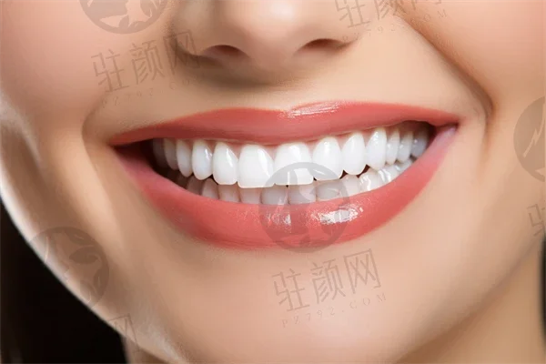 东莞无金属种植牙口腔医院排行前十名，东莞东城国贸口腔医院高居首位，第八名医术精湛