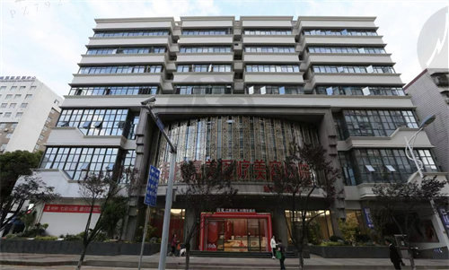 吴氏嘉美美容医院那个医生做眼袋好