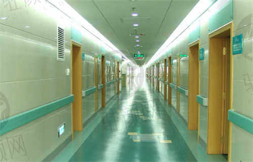 中南大学湘雅二医院医生团队介绍.jpg