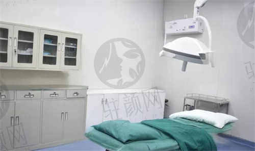 雅安鑫西华口腔 雅安鑫西华口腔