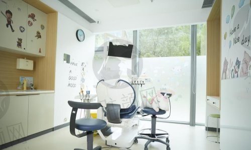 宝鸡牙博仕口腔医院正规吗？正规哦，揭秘医院种牙矫正价格和患者口碑